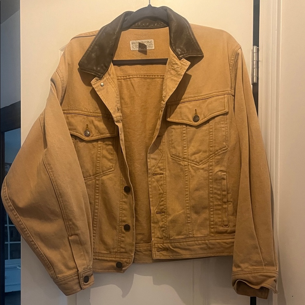Vintage Banana Republic tan denim jacket with leather collar